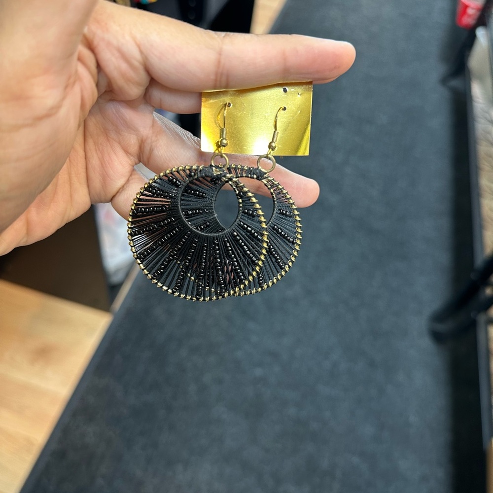 Elegant Black and Gold Hoop Earrings